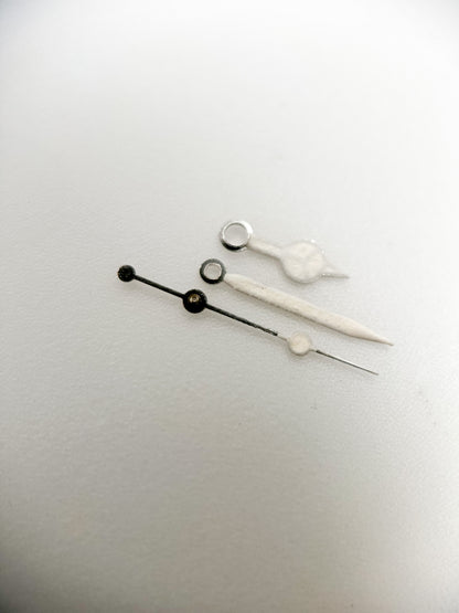 Handset | Vintage | Merc Style Hands | ETA 2824